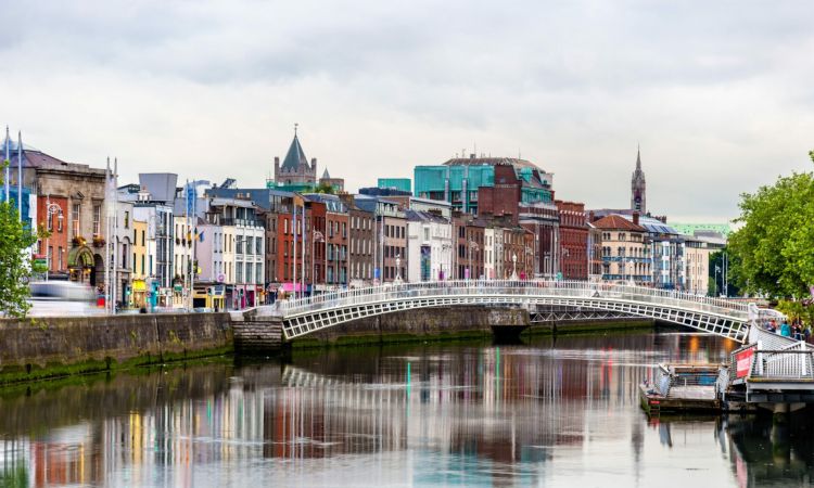 Irlande-Dublin-Par-Leonid-Andronov-AdobeStock_92421396-1-scaled.jpeg