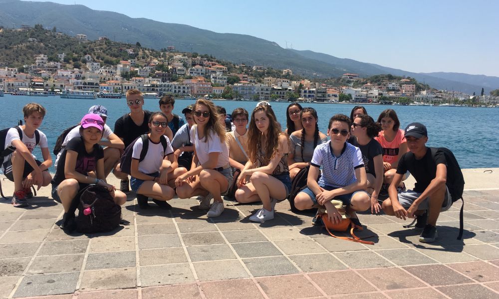 p35-Grece-groupe-ados.JPG