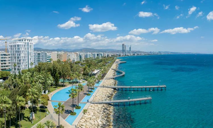 Chypre-Limassol-AdobeStock_596549796-kidsvacances.jpg