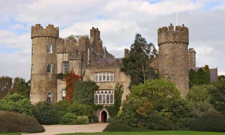 chateau-de-malahide.jpg