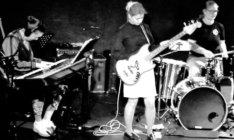 girl band.jpg
