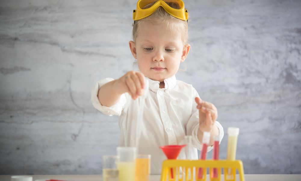 experience-scientifique-enfant-maternelle.jpg