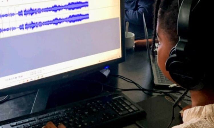 enfant-radio.jpg