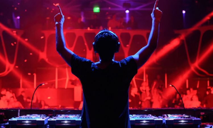 DJ 2.jpg