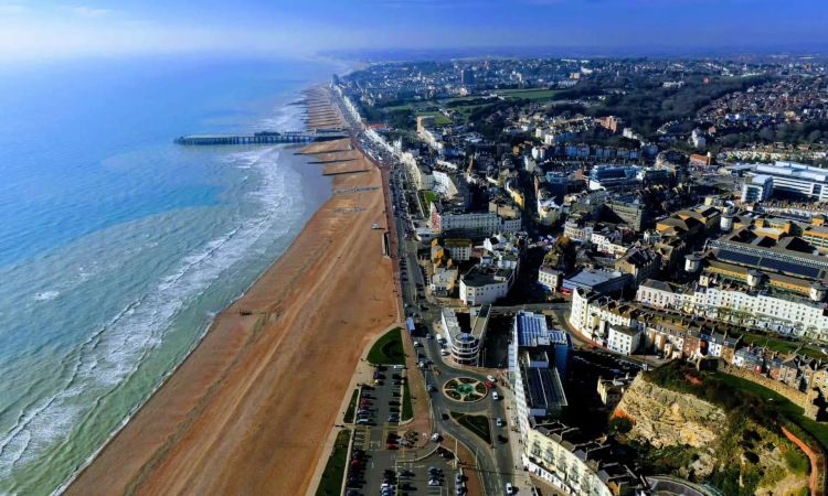 Hastings-en-Angleterre-–-station-balneaire.jpg
