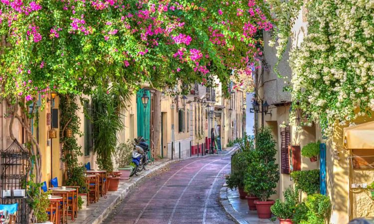 CEI-colo-Grece-Plaka-quartier-historique-dAthenes.jpg