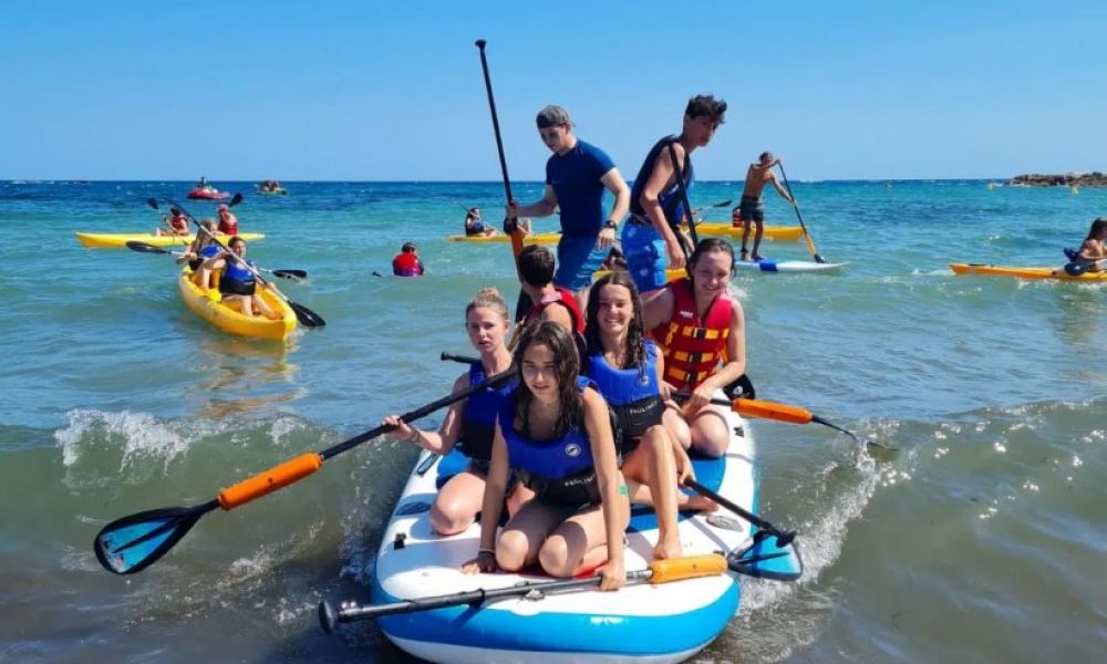 destineo_colonies_de_vacances-jeunes-salou-espagne-kayak-en-mer-et-paddle.jpg