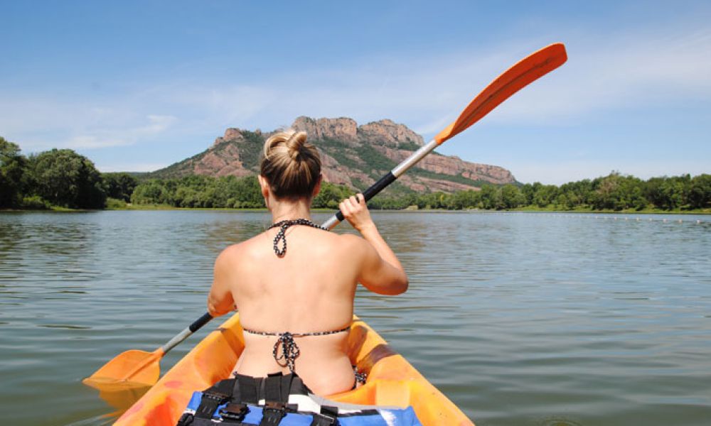 KAYAK ARENA.jpg