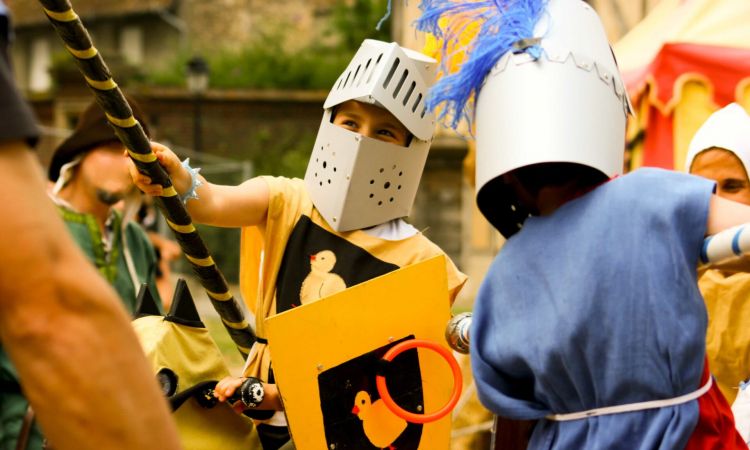 CEI-colonie-ete-Tournoi-medieval-des-petits-chevaliers.jpg