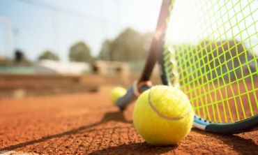 Vacances enfants : Bordeaux Cours d’anglais et tennis à Witley
