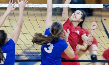 Vacances enfants : Saint Rémy de Provence Attention : service smashé !