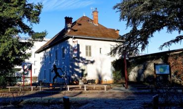 Séjours & vacances ados : Avril 2027 Exposition « Géo-Charles, une histoire échirolloise »