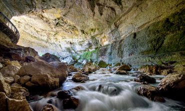 Séjours & vacances ados : Séjours culture et découverte Visite de la Grotte du Mas d'Azil (Séjours culture et découverte)