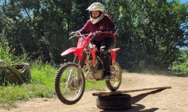 Vacances enfants :  Colonie moto quad dans le Beaujolais