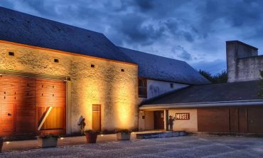 Séjours & vacances ados : Séjours culture et découverte Découvrez le Musée du Théâtre Forain à Artenay (Séjours culture et découverte)