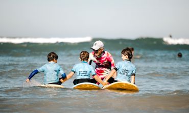 Vacances enfants : France Cours de surf à Biscarrosse