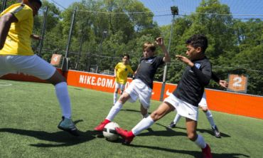 Vacances enfants : Adolescents (14 à 18 ans) Stage en pension complète  Paris Saint-Germain Academy - Athletica Eaubonne