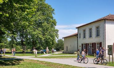 Séjours & vacances ados : Ateliers et stages Découvrez la plaine d'Ansot et le Muséum d'histoire naturelle de Bayonne