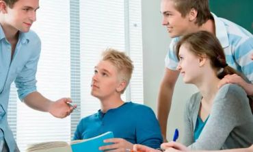 Séjours & vacances ados : Anglais et IA : une expérience unique à Vancouver Immersion linguistique au Canada