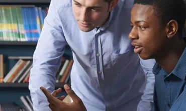 Vacances enfants : Cours particuliers chez le professeur Anglais personnalisé et visites culturelles