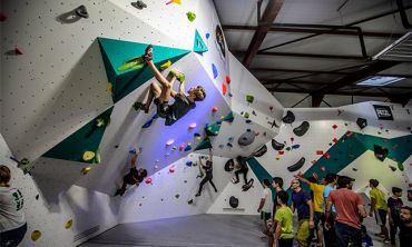 Séjours & vacances ados : Ateliers et stages Escalade de bloc et loisirs urbains à The Roof Poitiers