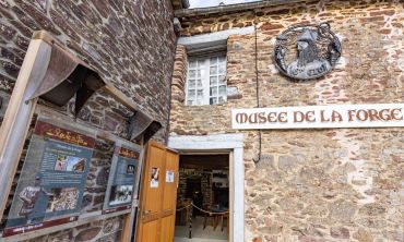 Séjours & vacances ados : Avril 2027 Visite du Musée de la Forge et démonstration (Séjours culture et découverte)
