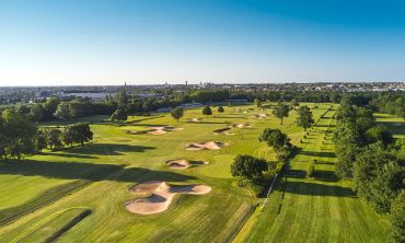 Vacances enfants : Activités enfants / famille Parcours de golf et stages au Golf Bluegreen Niort-Romagné