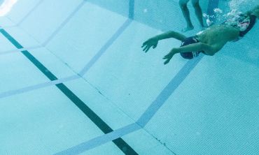 Vacances enfants : Saint Rémy de Provence 1 plongeon, 4 nages !