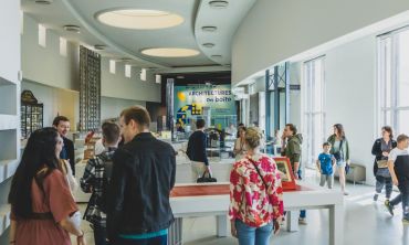 Vacances enfants : Séjours culture et découverte Visite du Musée des Monuments Français (Séjours culture et découverte, Activités enfants / famille)