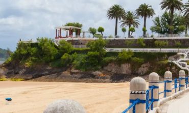 Vacances enfants : Colonies de vacances Cours d’espagnol et surf à Santander