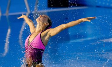 Séjours & vacances ados :  Stage de natation synchronisée avec Virginie Dedieu