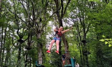 Séjours & vacances ados : Vacances de Pâques American Village Adventure Camp Corrèze