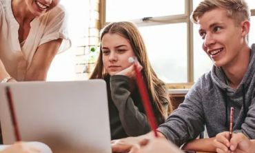 Séjours & vacances ados : Séjours intensifs Cours d’anglais en petits groupes à Torquay