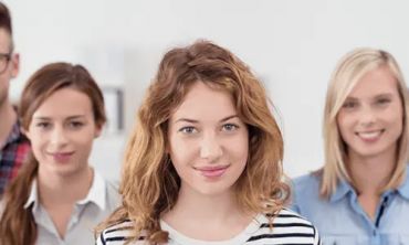 Séjours & vacances ados : Juillet 2026 MARKETING, MANAGEMENT DE PROJET OU GESTION D'ENTREPRISE EN ANGLAIS