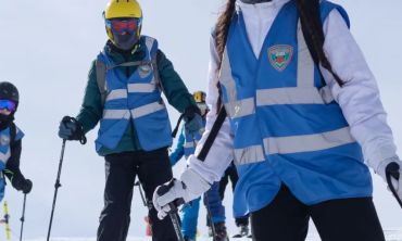 Séjours & vacances ados : Vacances enfants Toussaint Chausse tes skis et viens glisser !